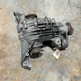 0D2-500-043-C AUDI Rear Differential Axle Carrier Q7