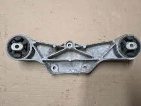 4B3599285B AUDI Differential Housing Bracket A6 Vw Passat