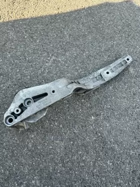 8D0-599-289 AUDI Differential Mount Bracket A4 B5 Quattro #2