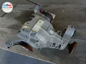 0DG500043 BENTLEY Bentayga Rear Differential Carrier Gearbox #2