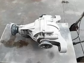 PE100640PB BENTLEY Arnage Rear Differential Axle Carrier #3