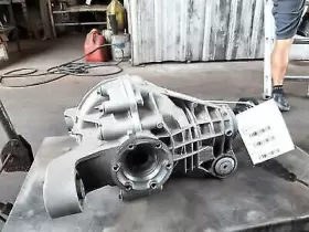 PE100640PB BENTLEY Arnage Rear Differential Axle Carrier