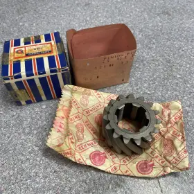22G99 BMC Pinon Drive Gear Morris Mini