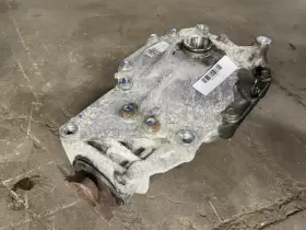 2004249 BMW Front Differential Carrier Housing X5 E70 #3