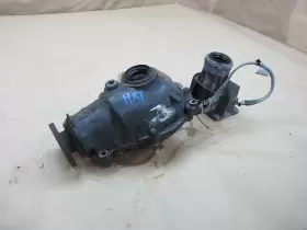 2005379 BMW Front Differential Carrier Bracket Rat E83 X3 Awd