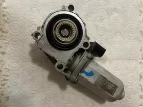 27107566296 BMW Transfer Actuator Motor Bosch Electric E83 X3 #2