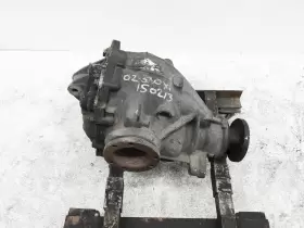 33-10-7-500-781 BMW Rear Differential Carrier Auto Trans Up