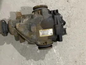 33107523669 BMW Carrier Differential Rear Trans E83