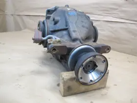 33107526376 BMW Convertible Rear Differential Axle Carrier #3