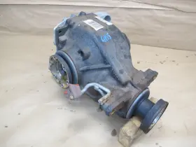 33107526376 BMW Convertible Rear Differential Axle Carrier