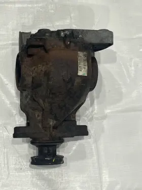 33107529430 BMW Rear Axle Lower Differential Carrier Drive X5