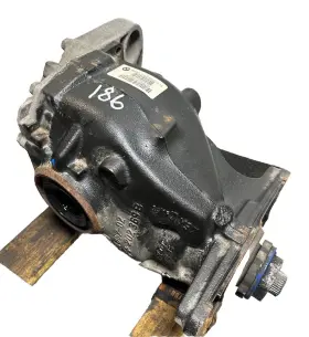 202369B BMW Gas Rear Differential Carrier E70 X5 Turbo
