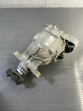 33108624221 BMW Rear Differential Axle 530I G30 #3