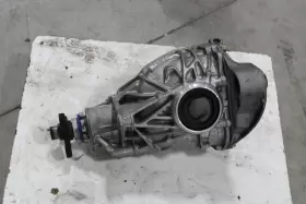 33108647923 BMW Rear Differential Axle Carrier 330I G20