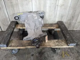 33108686205 BMW Flood Rear Differential Axle Carrier G30 540