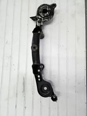 33312229295 BMW Rear Differential Push Rod Bracket Frame E46