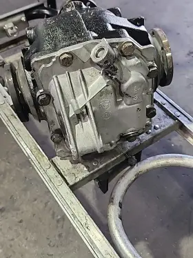 7506497 BMW Differential Rear Carrier Manual Gear E46 323 325 #3