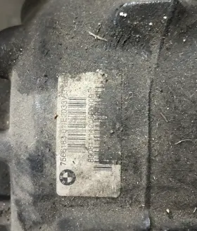 7566183 BMW Rear Differential Carrier Drive E90 325 #3