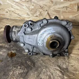 7575784 BMW Front Manual Differential Carrier Drive E90 Awd
