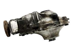 8623110 BMW Xdrive Front Differential Axle Gearbox Carrier