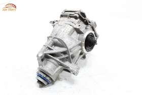 8647921 BMW Rear Differential Axle Carrier 330E G20