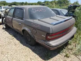 440.GM4L89 BUICK Differential Carrier Century #3