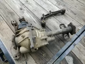 40022905 CADILLAC Front Axle Carrier Differential Escalade