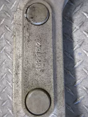 15999802 CHEVROLET Front Differential Carrier Mount Bracket #2