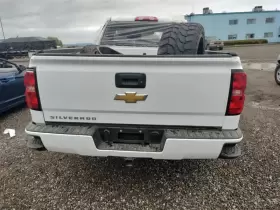 440.GM8M17 CHEVROLET TRUCK Carrier
