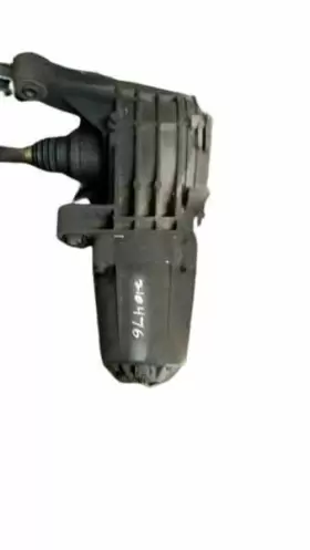 440-00141 CHRYSLER Carrier Rear Pacifica