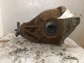 440-01570 CHRYSLER Rear Differential Carrier 300 #2