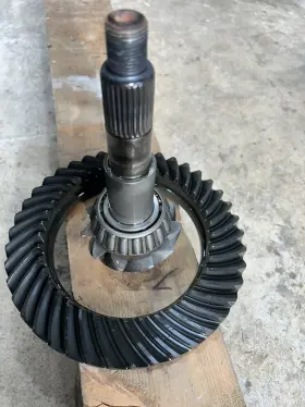 A8AO270 DANA Ring Pinion