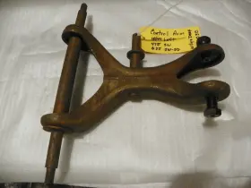 641030 DANA SPICER Nos Willys Station Wagon Control Arm Upper