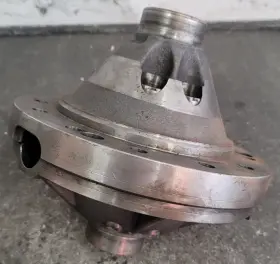 19610-010 EATON Bolt Posi Spline Up Gm