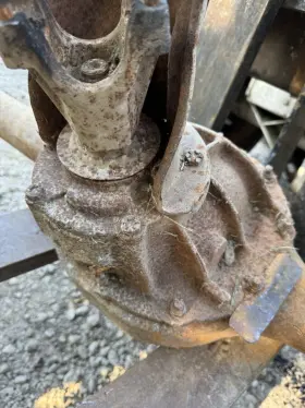 C2AA-4001 FORD Rear End Differential Axle Housing Galaxie