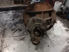 440.FD1S61 FORD Rear Axle Carrier Spline Fairlane #2