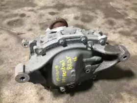 444.FD1I16 FORD Differential Carrier Mustang #3