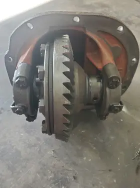 F8-2.75 FORD 8 Center Member Spline #3