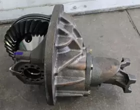 F8-3.40 FORD 8 Center Member Spline Posi #3