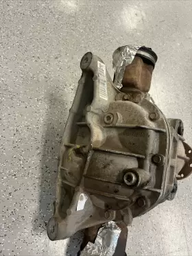 8L2W-4995-AA FORD Rear Differential Carrier Housing Explorer #2