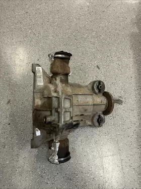 8L2W-4995-AA FORD Rear Differential Carrier Housing Explorer