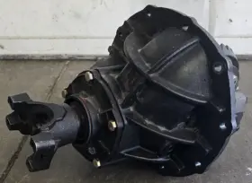 F9-3.25 FORD 9 Center Member Spline Posi #3
