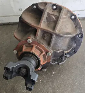 F9-3.50 FORD 9 Center Member Spline Posi