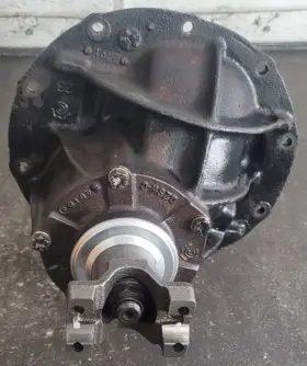 F9-4.11-28POSI FORD 9 Center Member Spline Posi