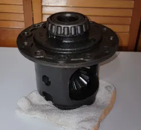 9L3Z-4026-J FORD Bolt Differential Posi Carrier Trac Lok F150
