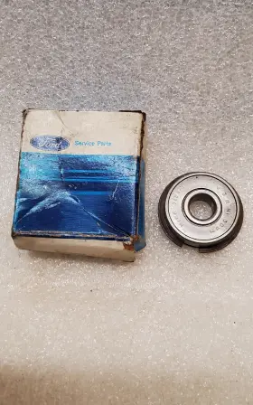 B2Q-4094-A FORD Nos Electric Drive Screw F500