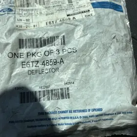 E6TZ-4859-A FORD Differential Drive Pinion Oil Slingers