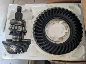 F2ACH FORD Ring Gear Hole Pinion 327