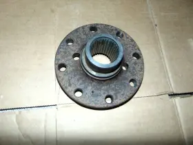 FL3Z-4561-A FORD Rear Companion Flange Gear Locker Ds
