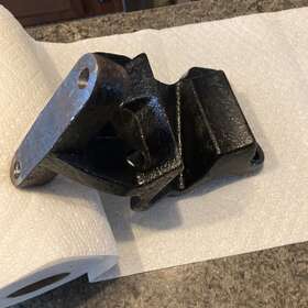IC34-5A316-AA FORD Front Axle Bolt Bracket Sway Bar Mount 4X4